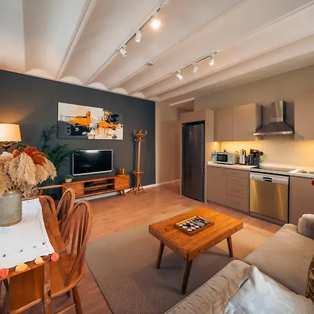 Kuledibi Suites, Historical 2-bedroom No-7 * Istambul