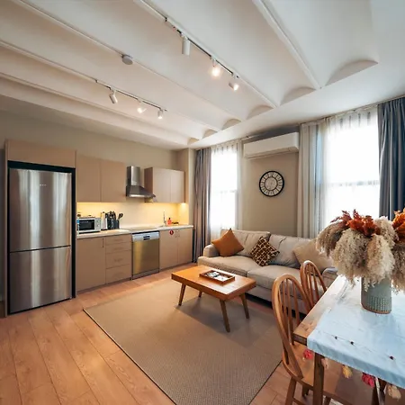 דירה Kuledibi Suites, Historical 2-bedroom No-7 איסטמבול